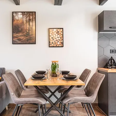 Nyaraló Przystan 44